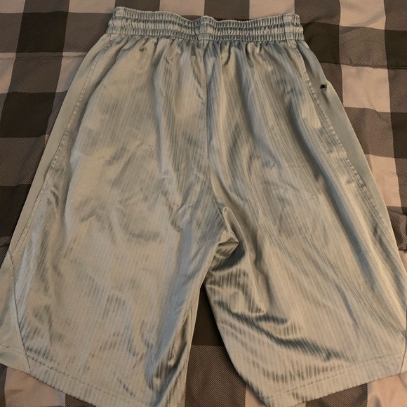 Nike Shorts - Picture 3 of 5